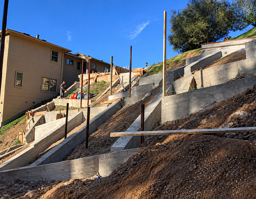 Walls & Retaining Walls